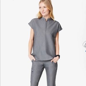 Figs Rafaela graphite scrub top